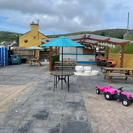 Danny's Bar Restaurant &