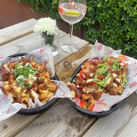 Hôtel capsule Danny's Bar & County Clare