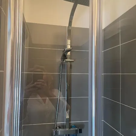 Danny's Bar & County Clare Hôtel capsule