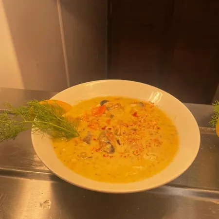 Danny's Bar Restaurant & カプセルホテル