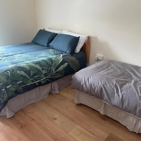 Danny's Bar & County Clare Hôtel capsule *