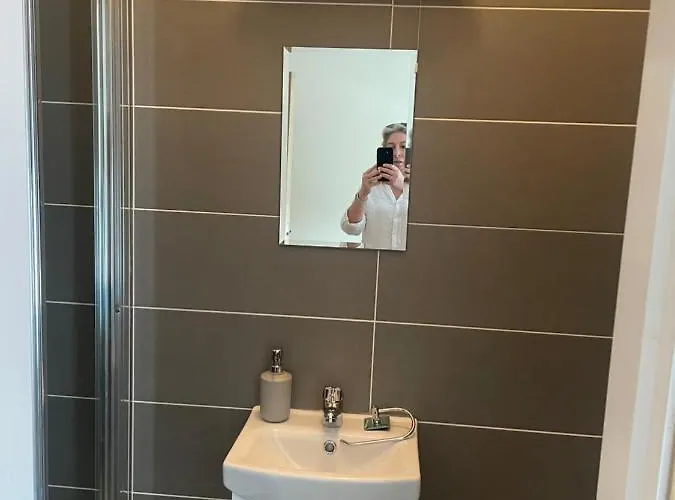 Danny's Bar & County Clare Broadford (Clare)