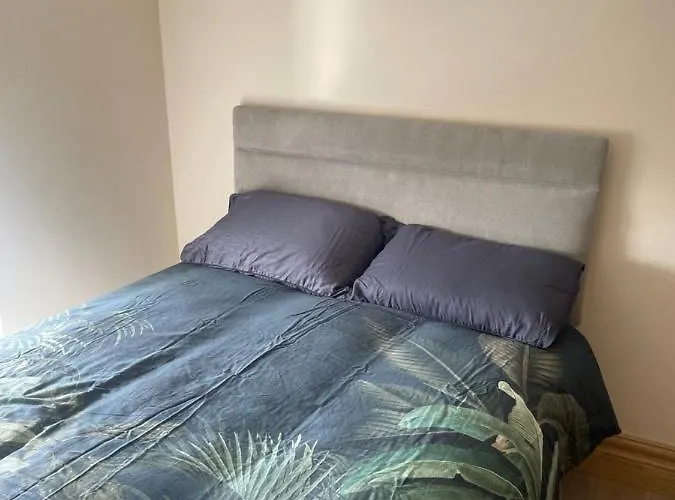 Danny's Bar & County Clare Capsule hotel Broadford (Clare)