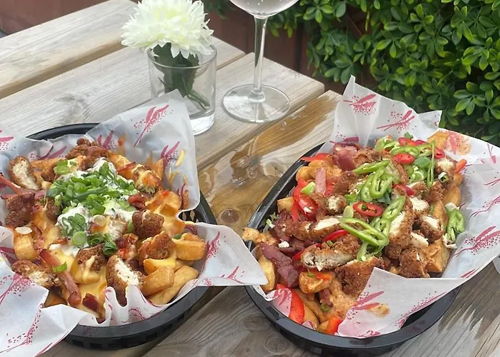 캡슐호텔 Danny's Bar & County Clare